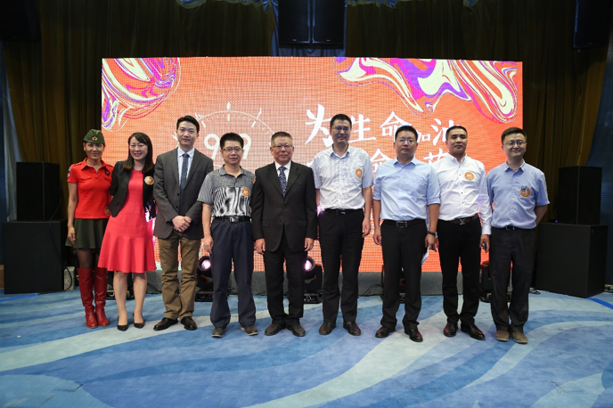 1505942683457055.png blob.png