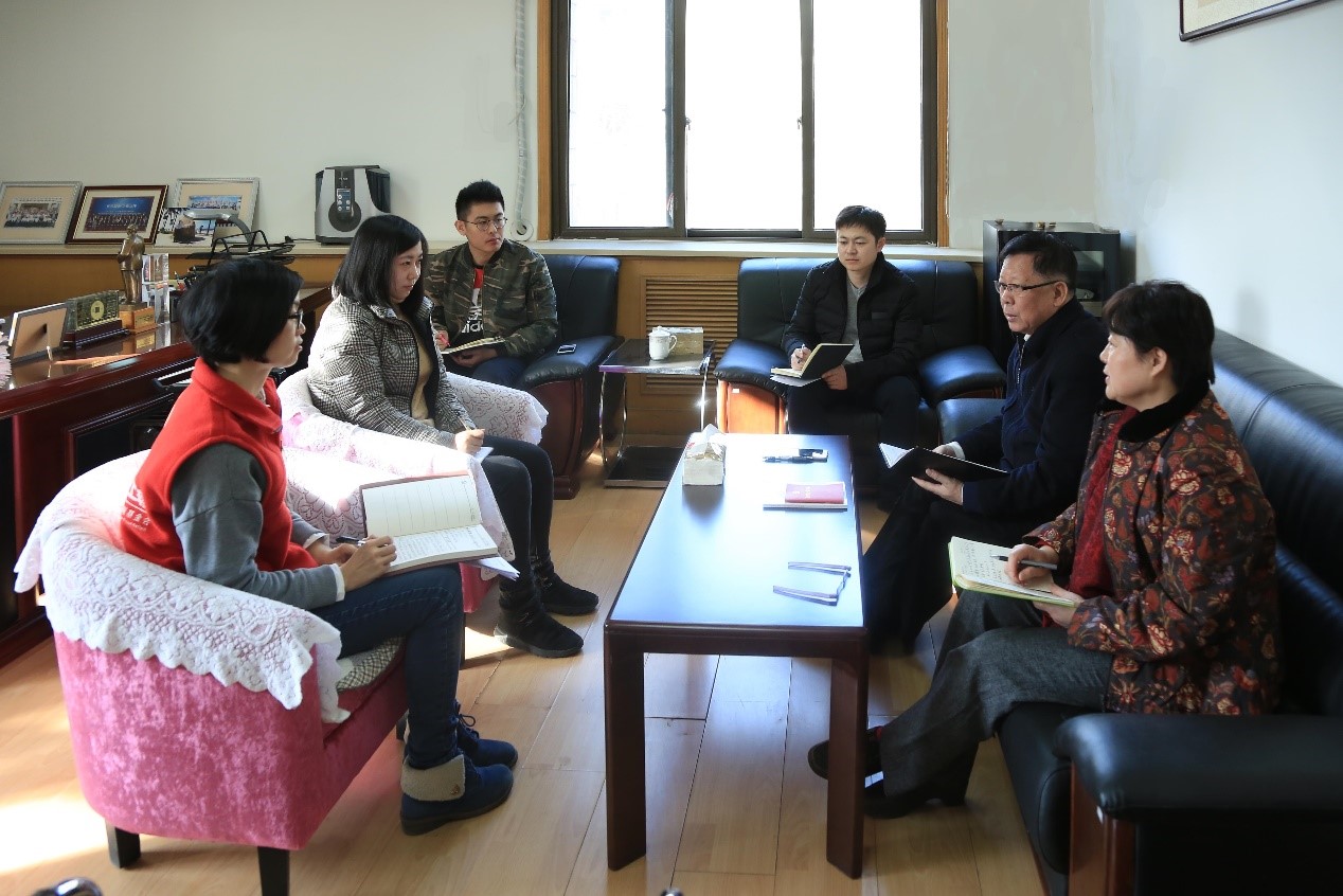 1516713617180579.jpg qw.jpg